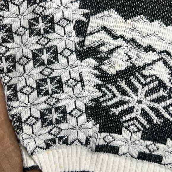 Vintage 70s Grand Knitwear Fair Isles Mountain Ski Sweater Collared Black White - Picture 5 of 7